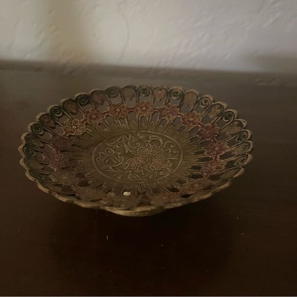 Small Brass Ornate Trinket Dish Coin Key Tray - Picture 1 of 6